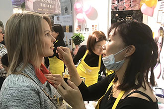 一路向北！向世界人民介绍传奇今生，让地球人都拥有健康美唇