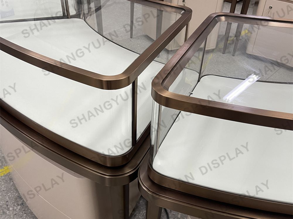 Luxury Round Jewelry Showcase