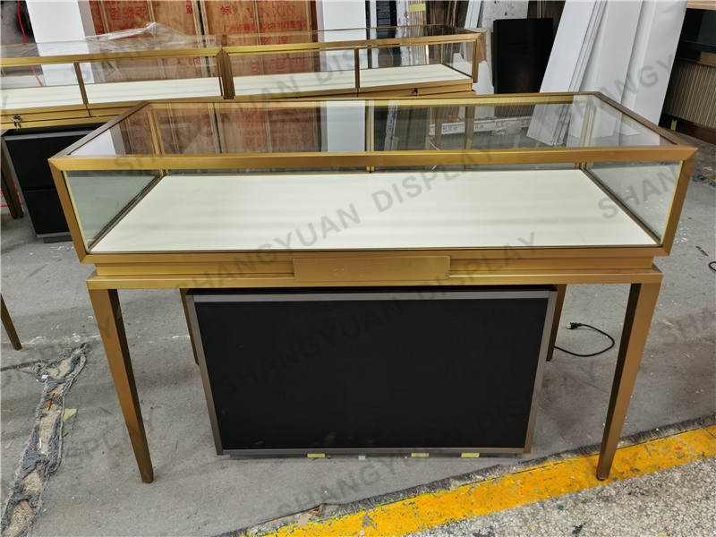 Showcase Your Finest Jewelry in Luxury Jewelry Display Cases