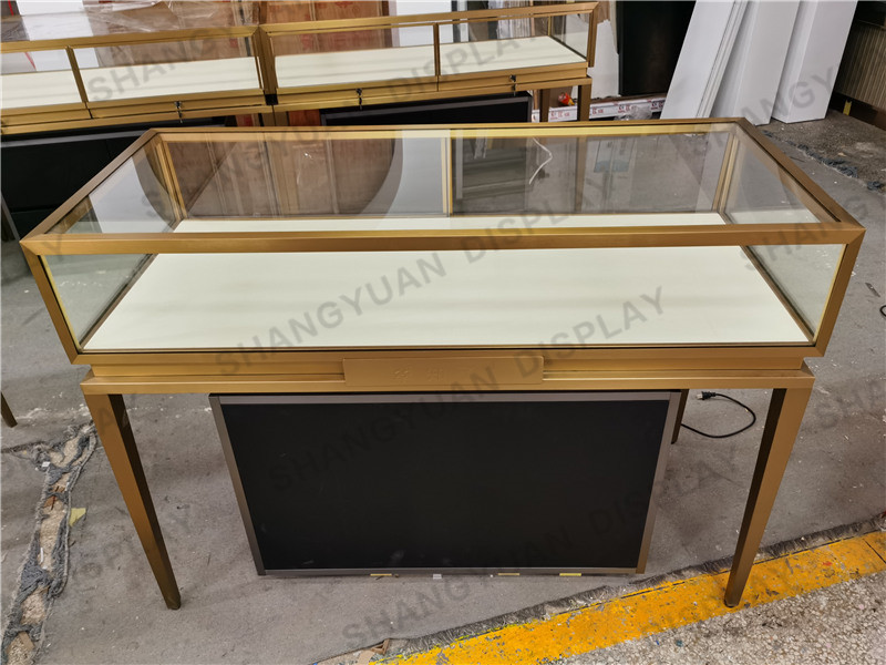 Showcase Your Finest Jewelry in Luxury Jewelry Display Cases