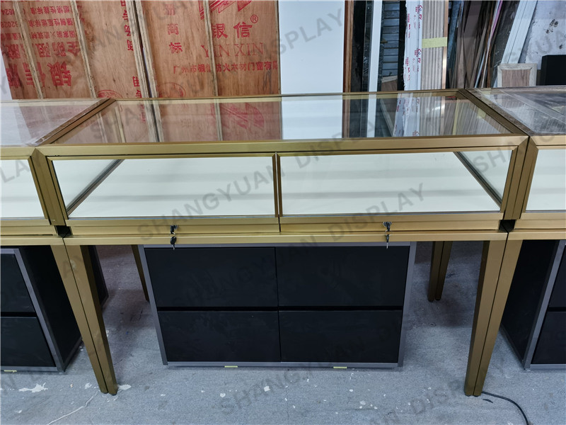 Showcase Your Finest Jewelry in Luxury Jewelry Display Cases