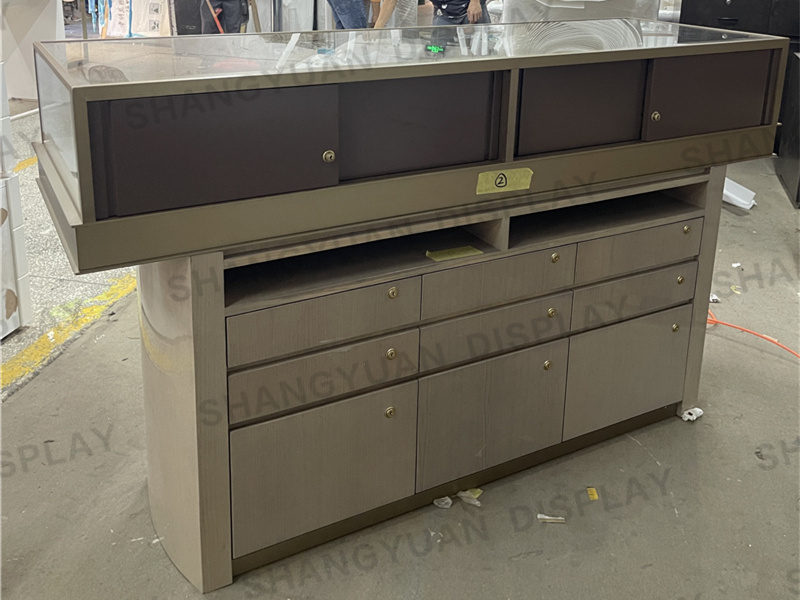 Luxury Metal Jewelry Display High Cabinet