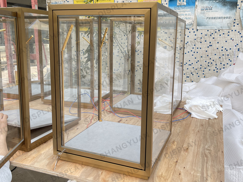 Luxury Jewelry Display Glass Showcase
