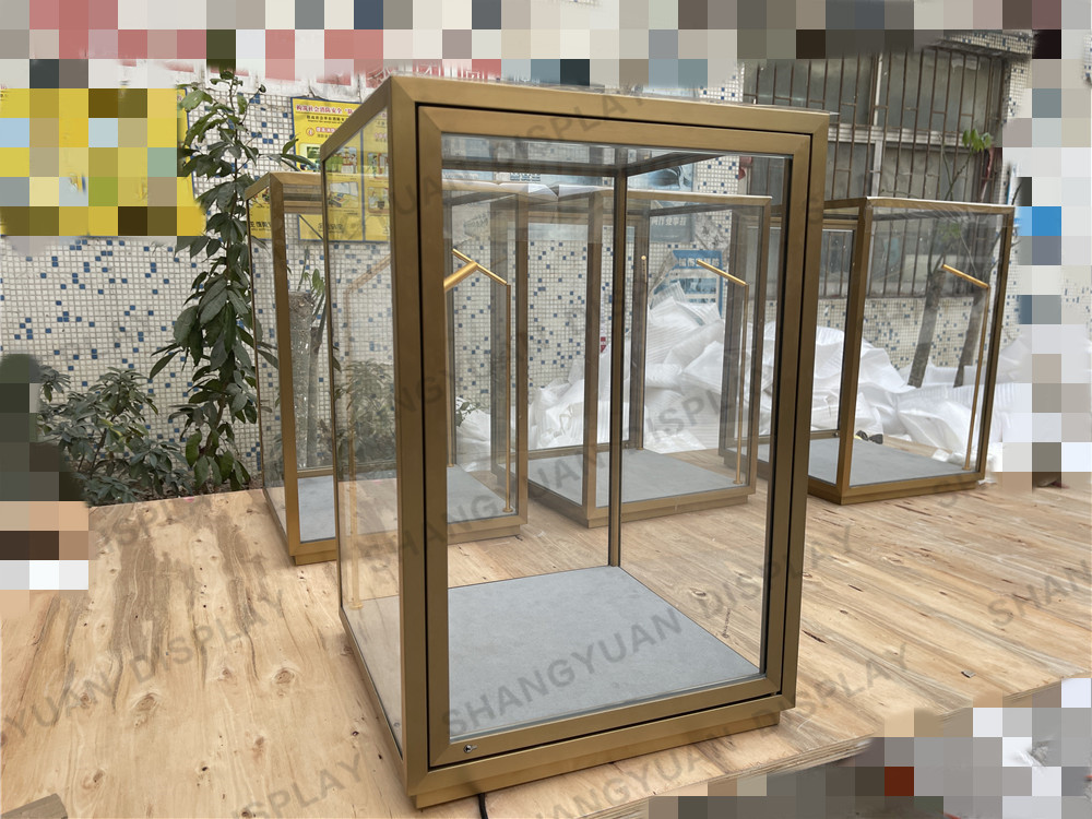 Luxury Jewelry Display Glass Showcase