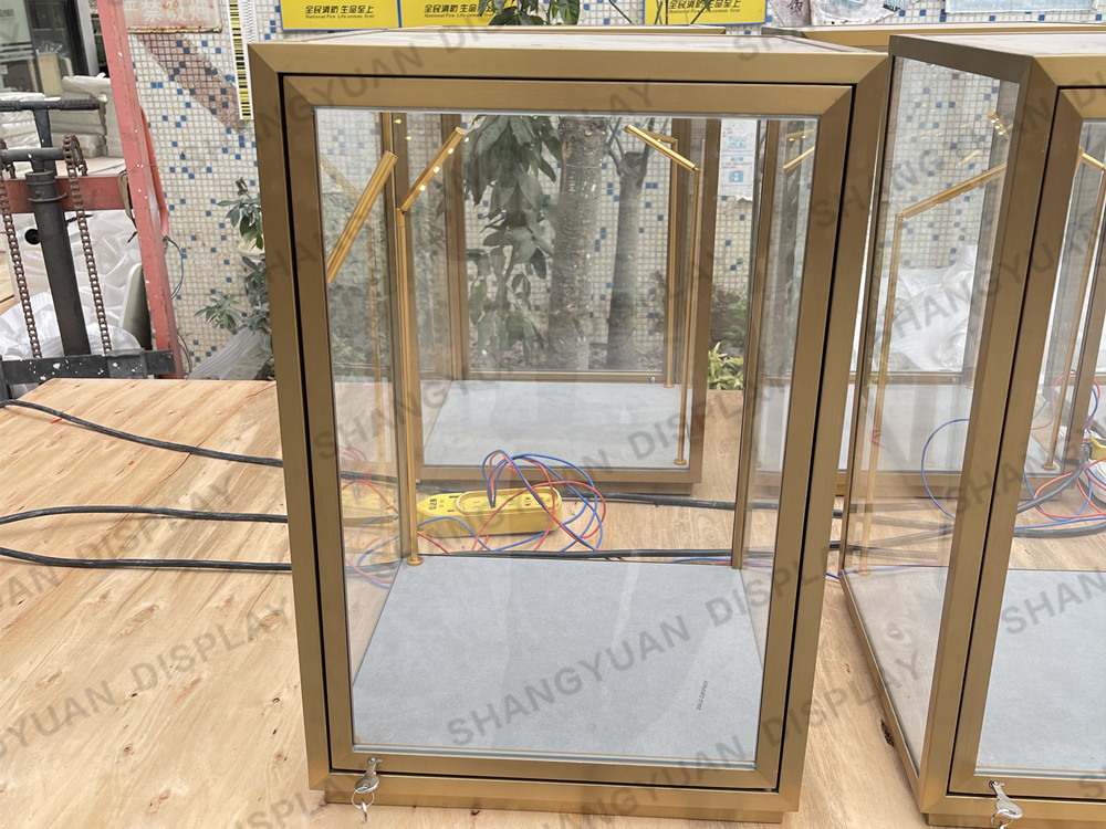 Luxury Jewelry Display Glass Showcase