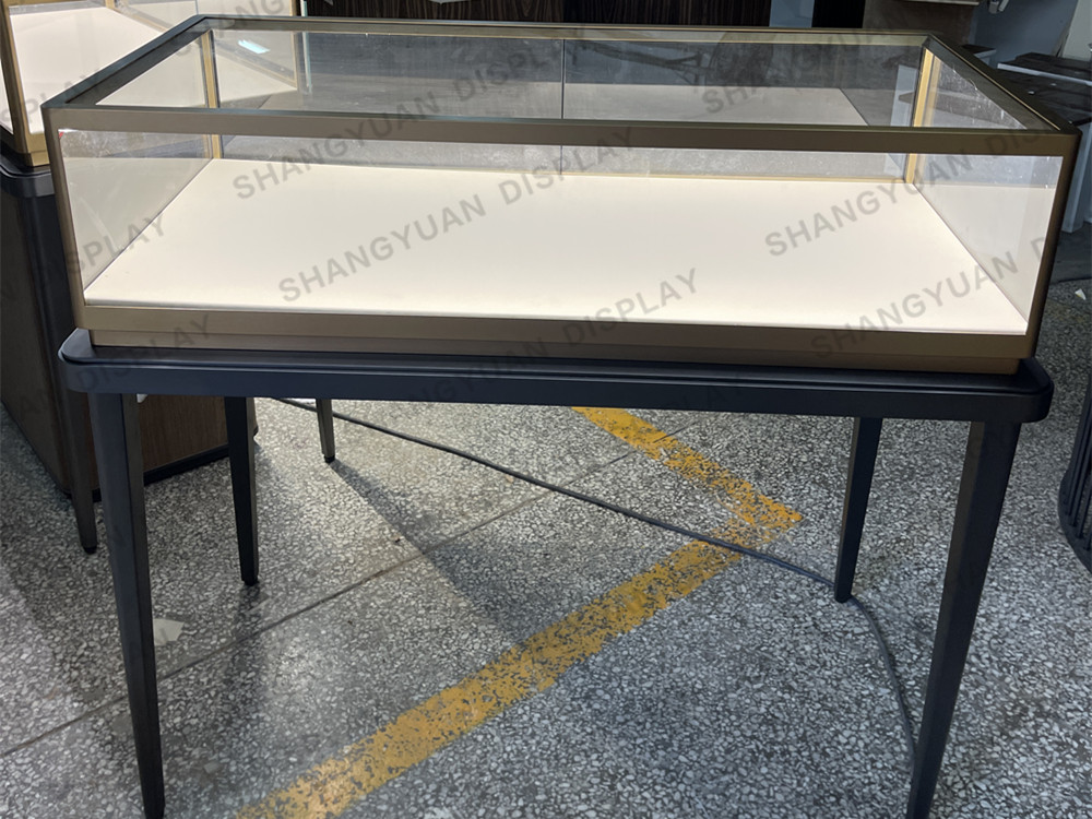 Luxury Metal Jewelry Counter