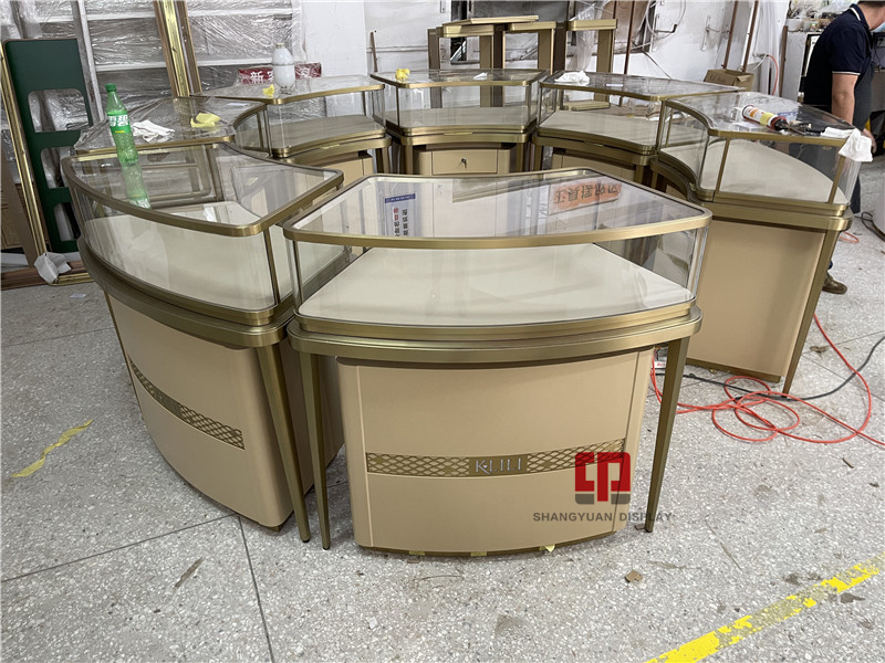 10ft Diameter Round Jewelry Showcase