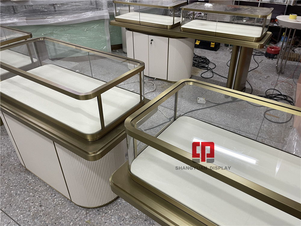 Luxury Jewelry Glass Display Case