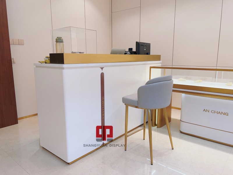 LONGSHIANCHANG jewelry display case