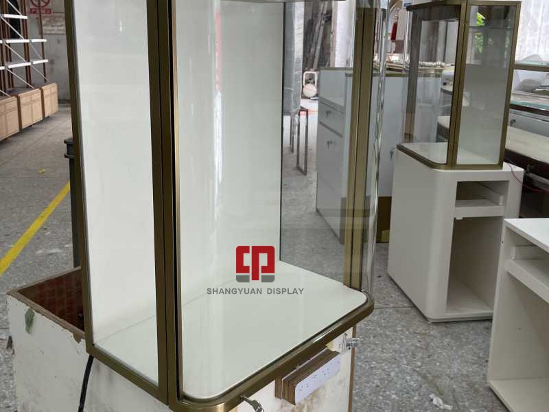 Metal Wall Mounted Jewelry Showcase