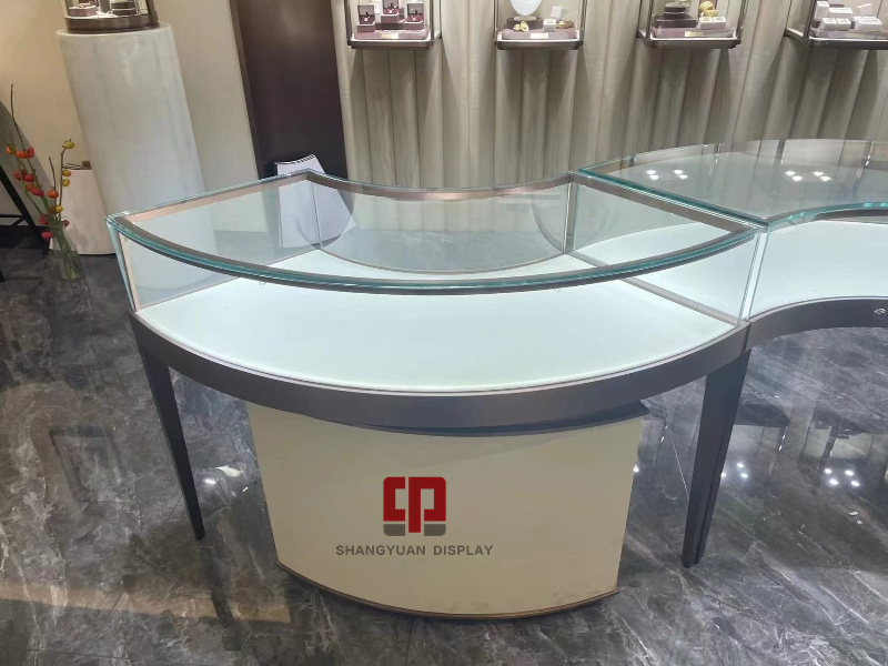 Four Major Elements Of Jewelry Store Display Cabinets Decoration That You Must Read