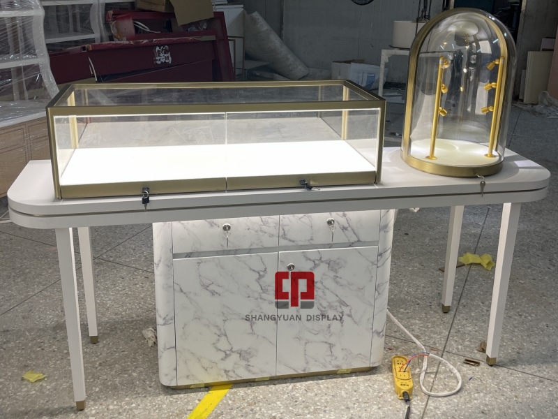Custom Made Jewelry Showcases