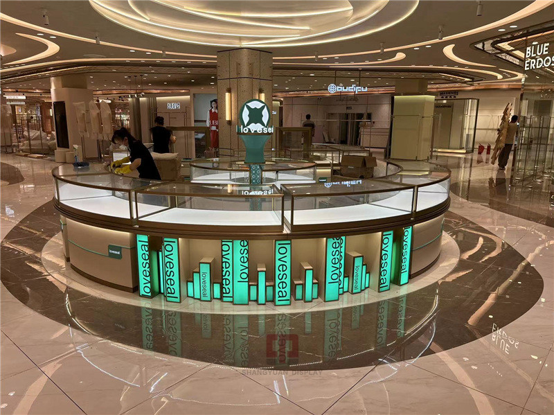 Luxury Jewellery Counter Design