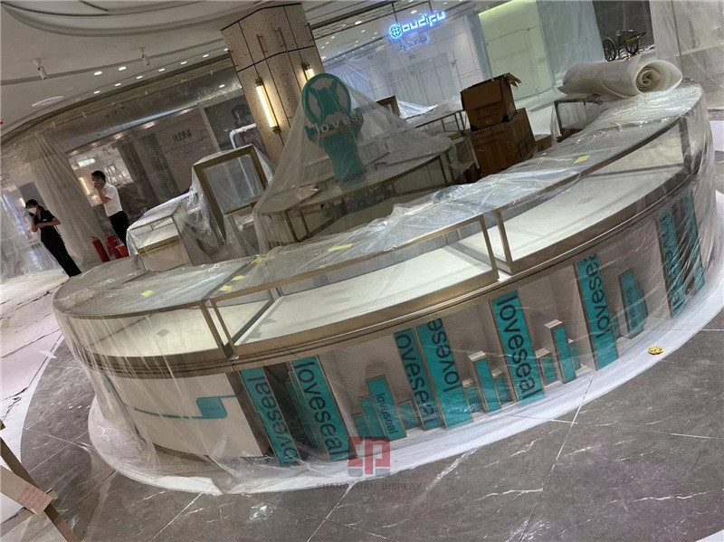 Luxury Jewellery Counter Design