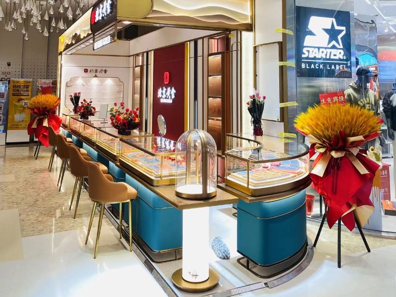 High-Quality Professional Jewelry Display Cases Make Jewelry Display More Upscale