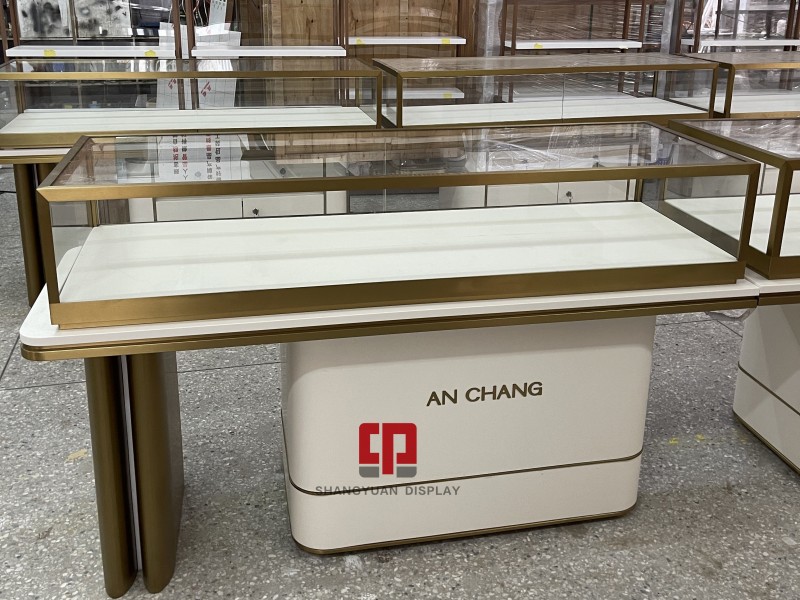 The Luxury Jewelry Display Cabinet We Designed And Produced For LONGSHIANCHANG Has Been Installed