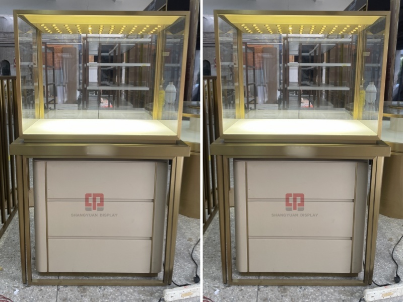 Luxurious Metal Jewelry High Cabinet