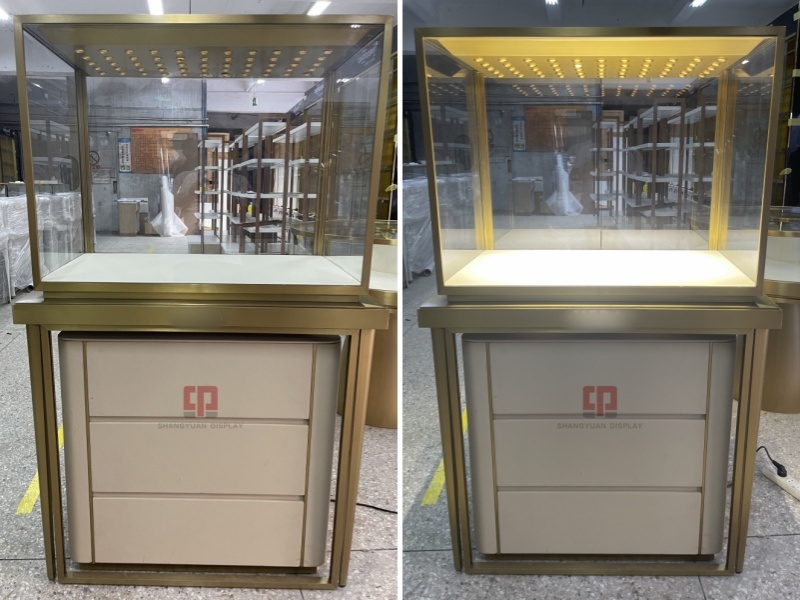 Luxurious Metal Jewelry High Cabinet