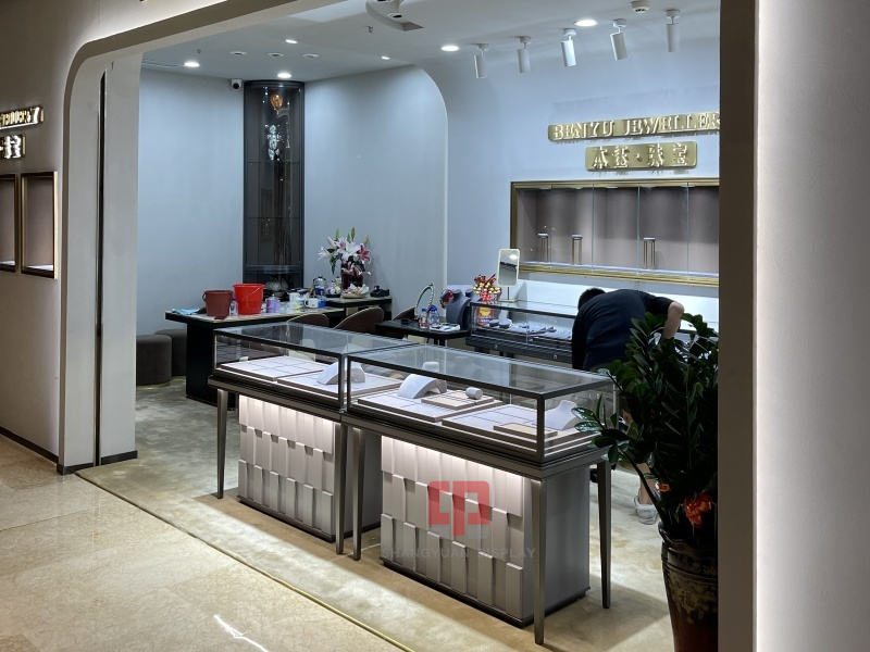Luxury Jewelry Store Display Cabinet Decoration Design