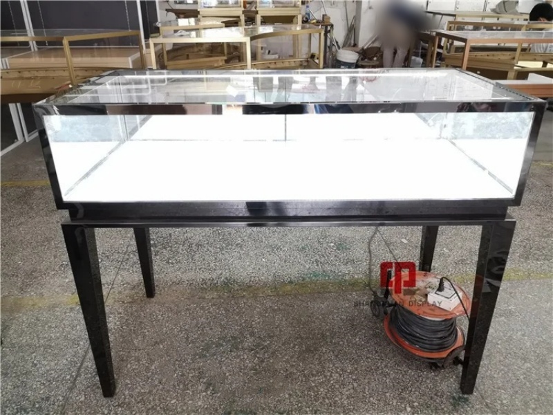 Black Metal Stainless Steel Flat Showcase