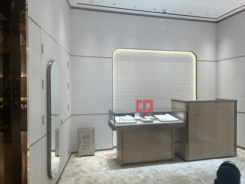 Luxury Metal Stainless Steel Jewelry Display Cabinet