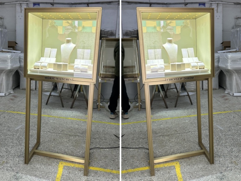 Luxury Custom Jewelry Display Cases