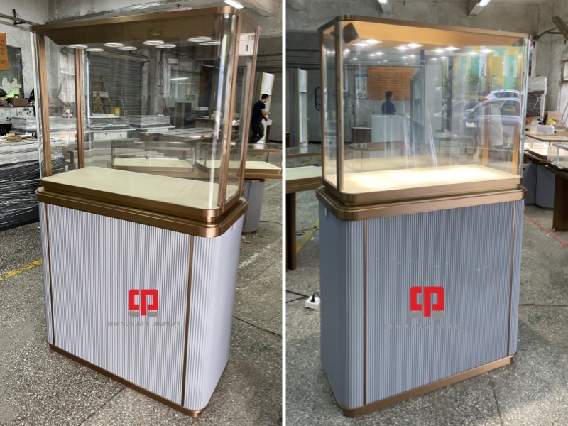 High-End Metal Jewelry Display High Cabinet