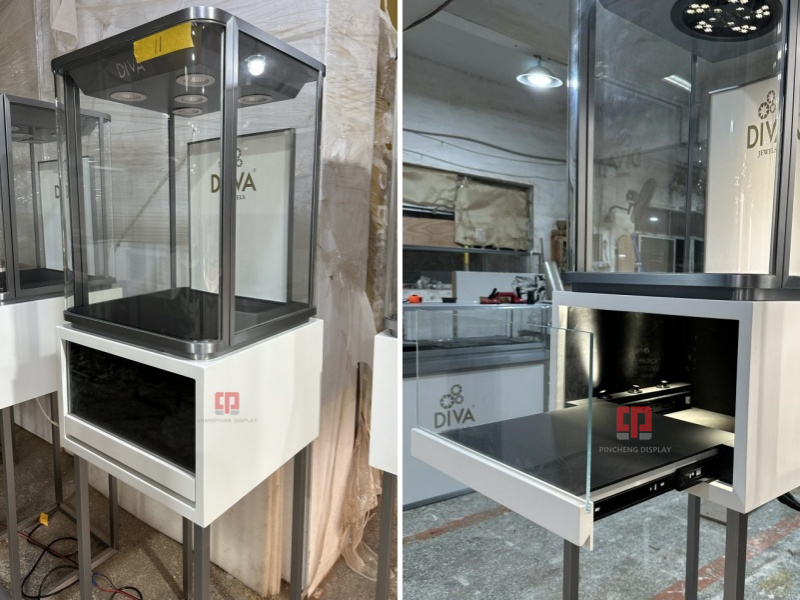 Stainless Steel Jewelry Showcase for Sale