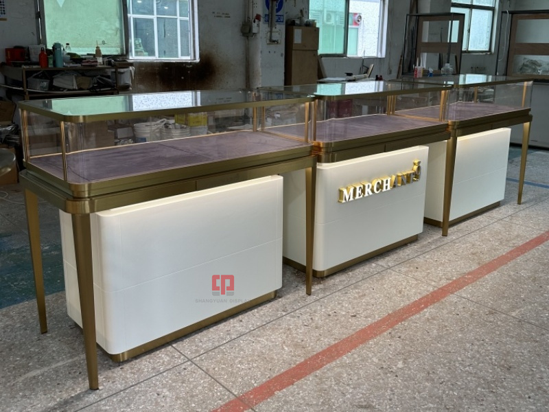 Jewelri Cabinet Glass Showcase