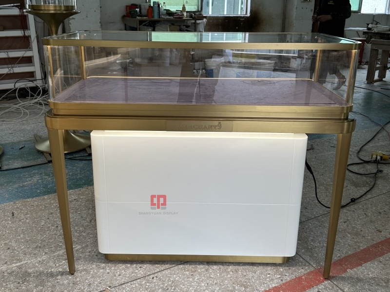 Jewelri Cabinet Glass Showcase