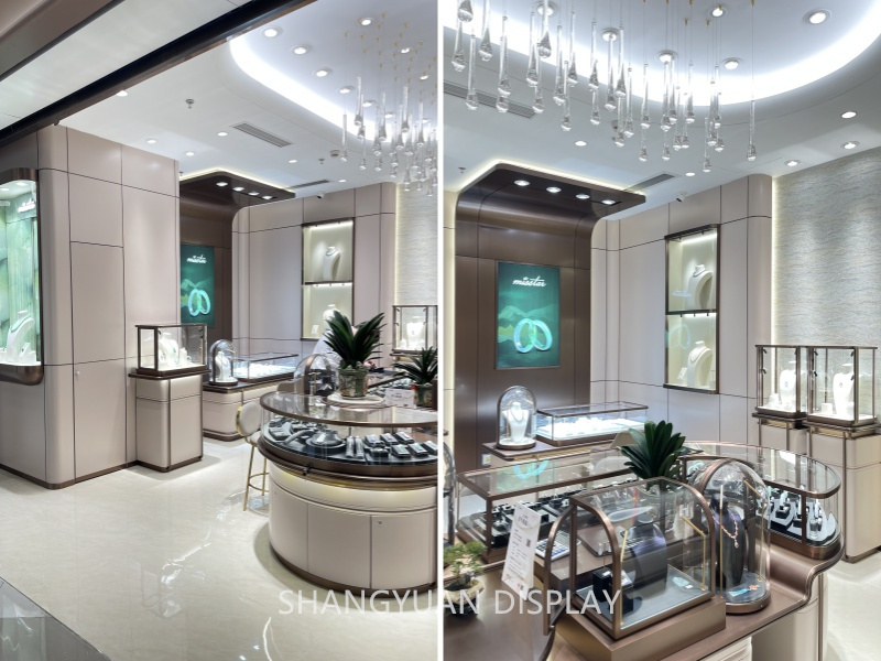 Modern High End Jewelry Showcase