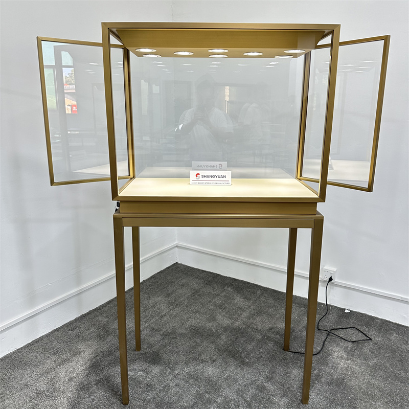 Personalized Art Jewelry Showroom Interior Design Project