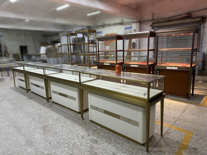 SHANGYUAN DISPLAY Factory Customized Luxury Jewelry Showcases Shipped to the UK
