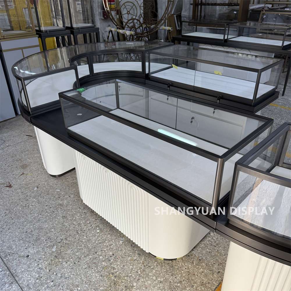 Round Island Jewelry Counter