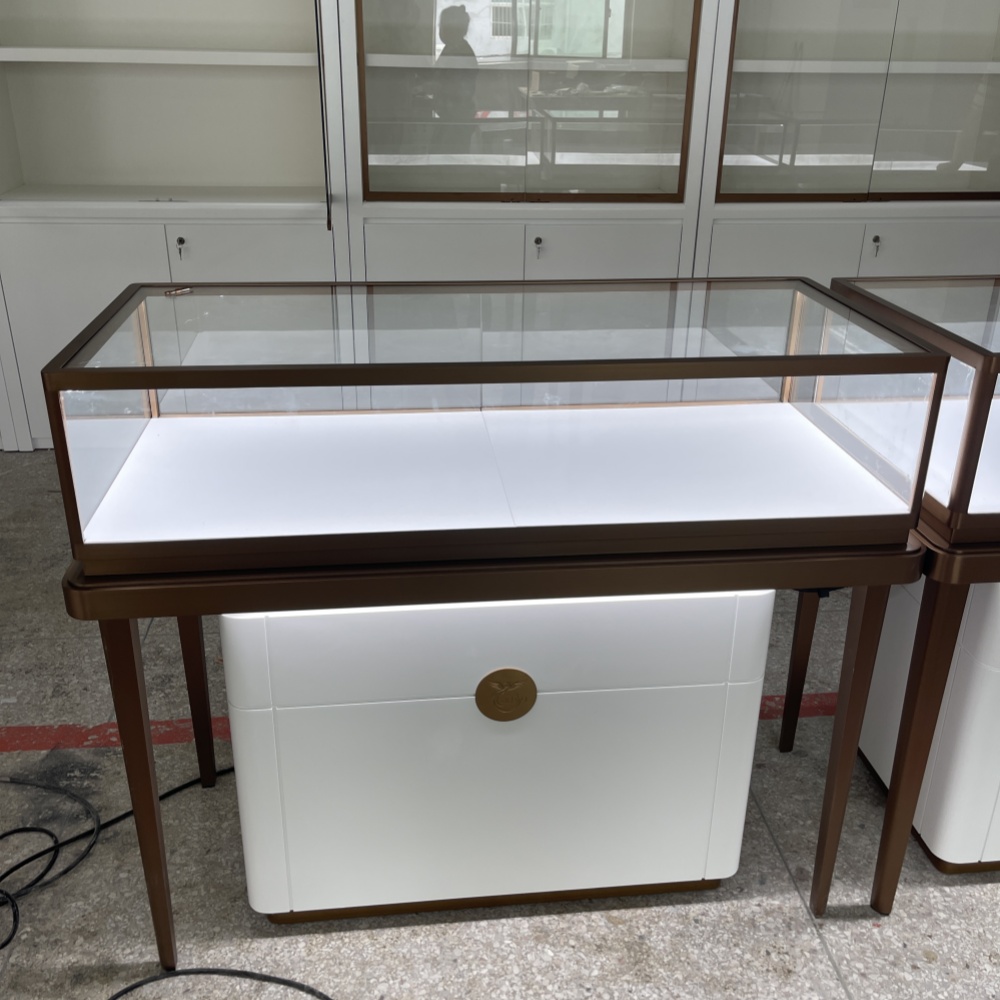 White Wooden Luxury Jewelry Display Cases