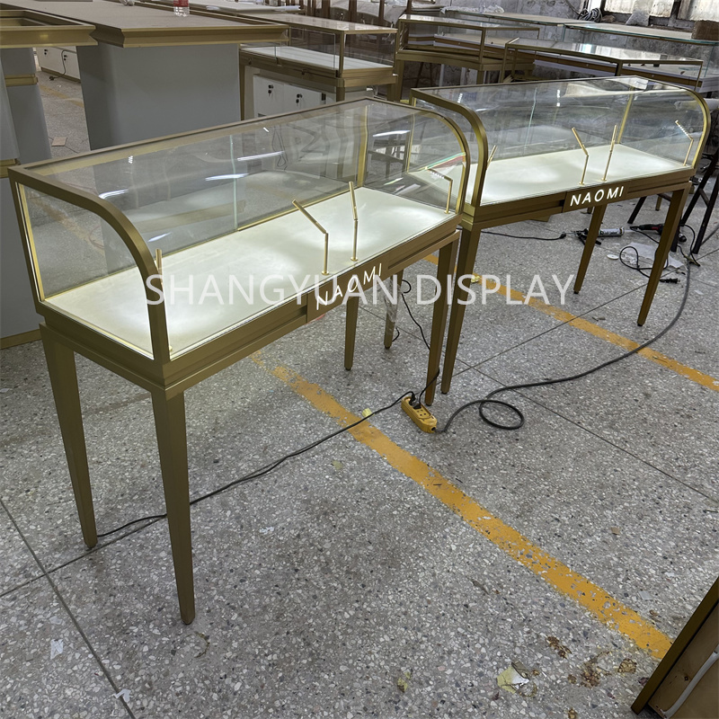 Gemspoaker Jewellery Showroom Interior Design And Decoration