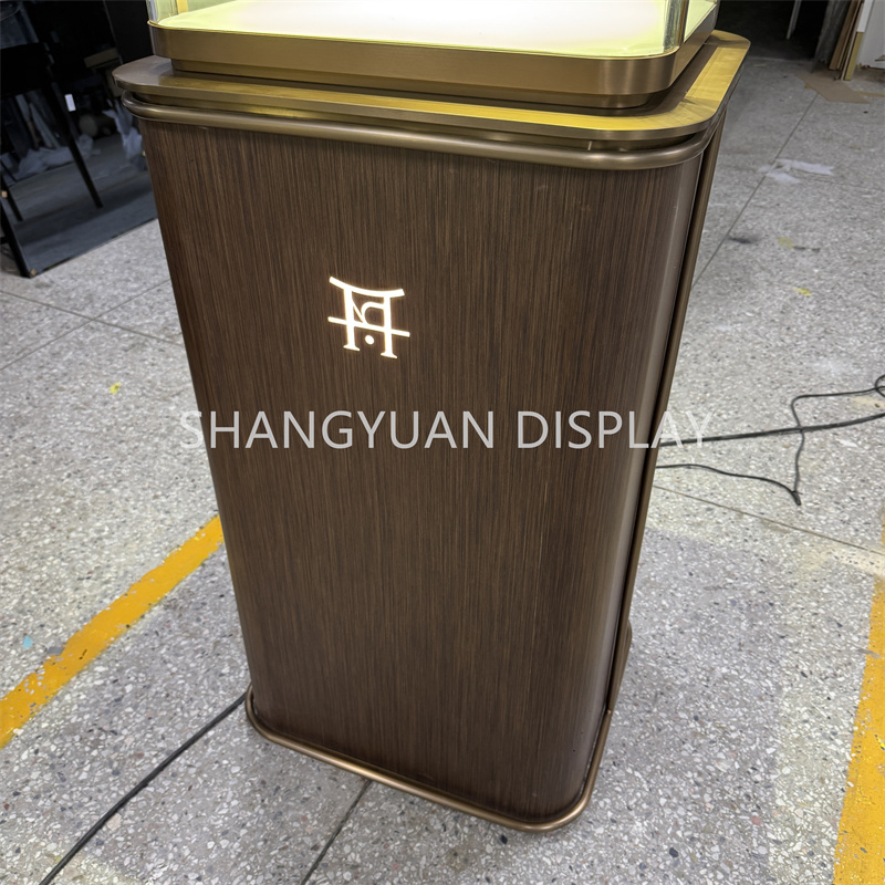 Wood Grain Paint Jewelry Display Cases