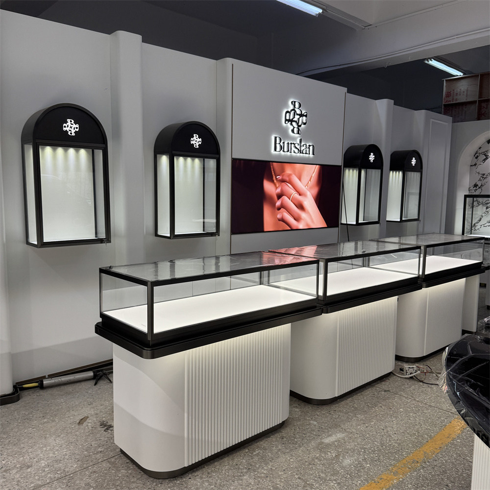 New Jewelry Brand Burslan Chooses Shangyuan Display to Complete Jewelry Store Design and Showcase Customization