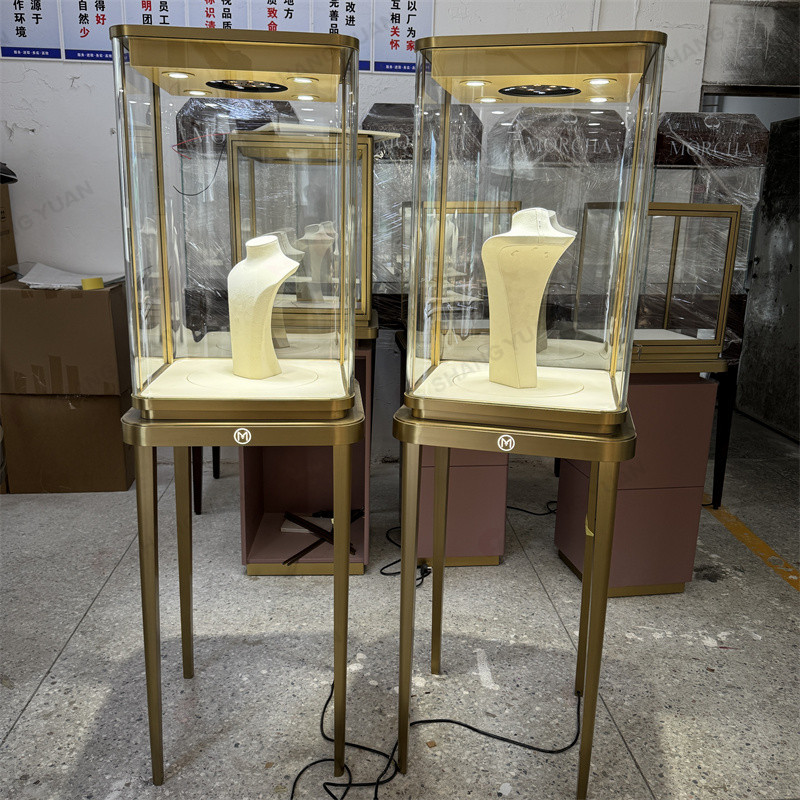 【UAE】Tower Rotating Showcase for Jewelry