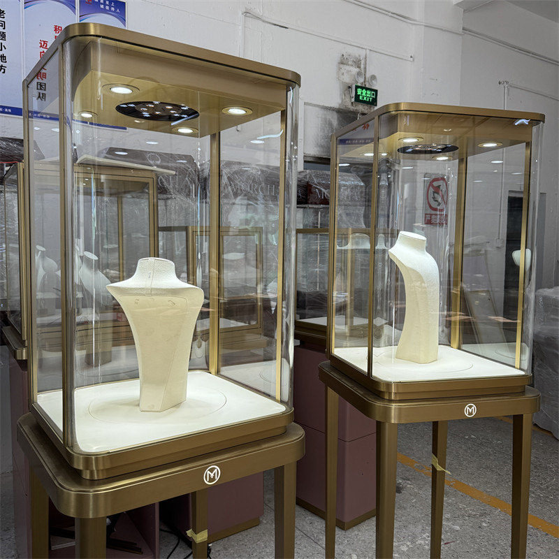 Intelligent Lighting &amp; Auto-Rotation Redefine Jewelry Display: Shangyuan Display Delivers Custom Showcase Jewelry System for UAE Luxury Brand