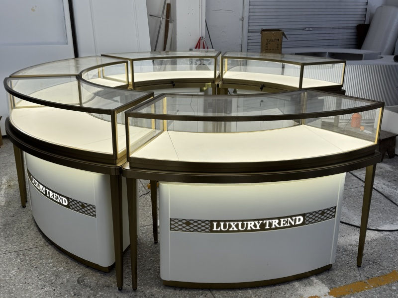 Slovak Jeweler's Repeat Choice:Shangyuan Display Unmatched Expertise in Custom Jewellery Showcases