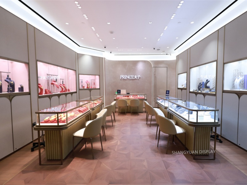 How to Choose the Lighting Color of Jewelry Display Cabinets in Jewelry Stores?