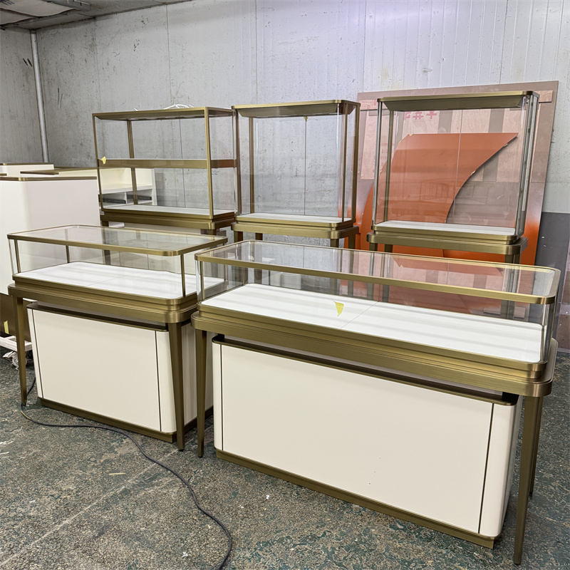 Customized Jewelry Showcases: Redefining Elegance and Functionality in Retail​
