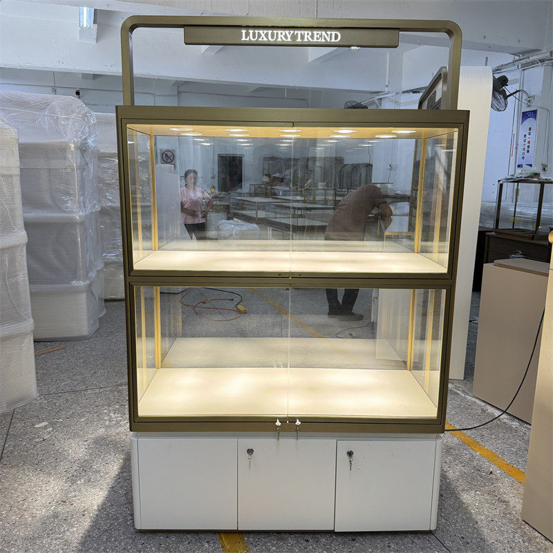 Modern Wall Jewelry Display Case Design for Boutique Jewelry Stores