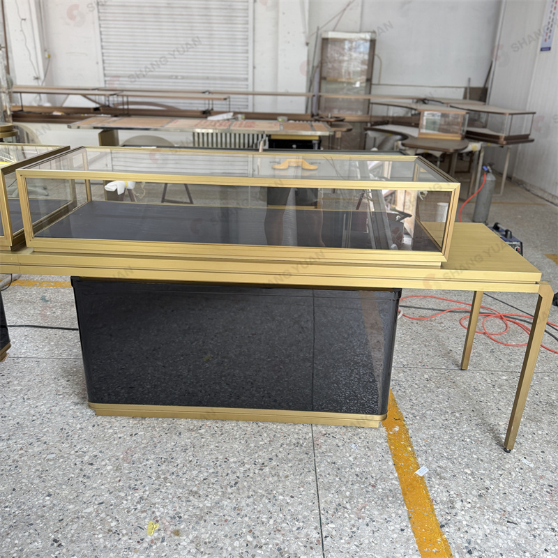 Countertop Jewelry Display Cases: Metal-Top Elegance for Your Gems