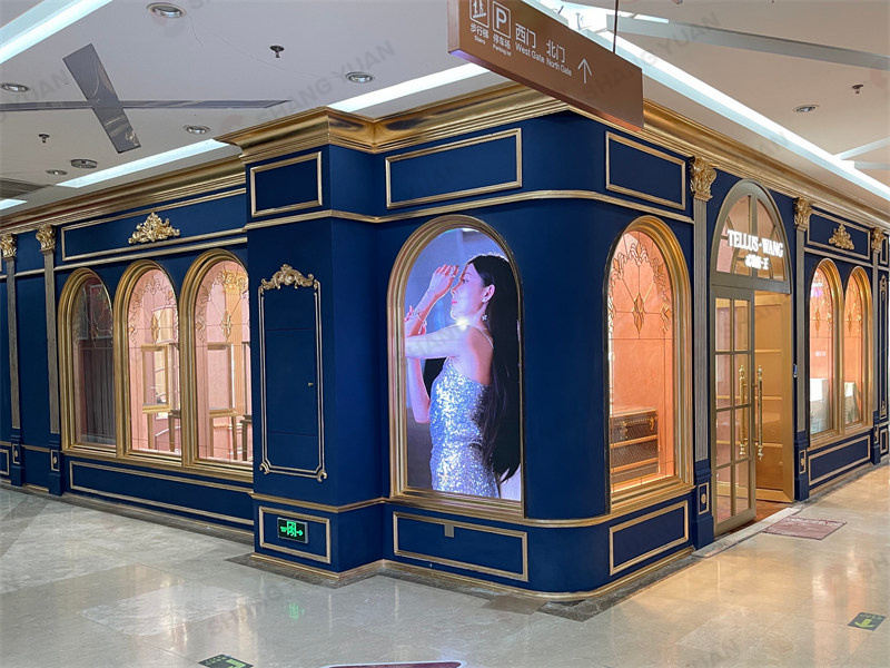 Luxury Vintage Jewelry Showroom Design and Fixting