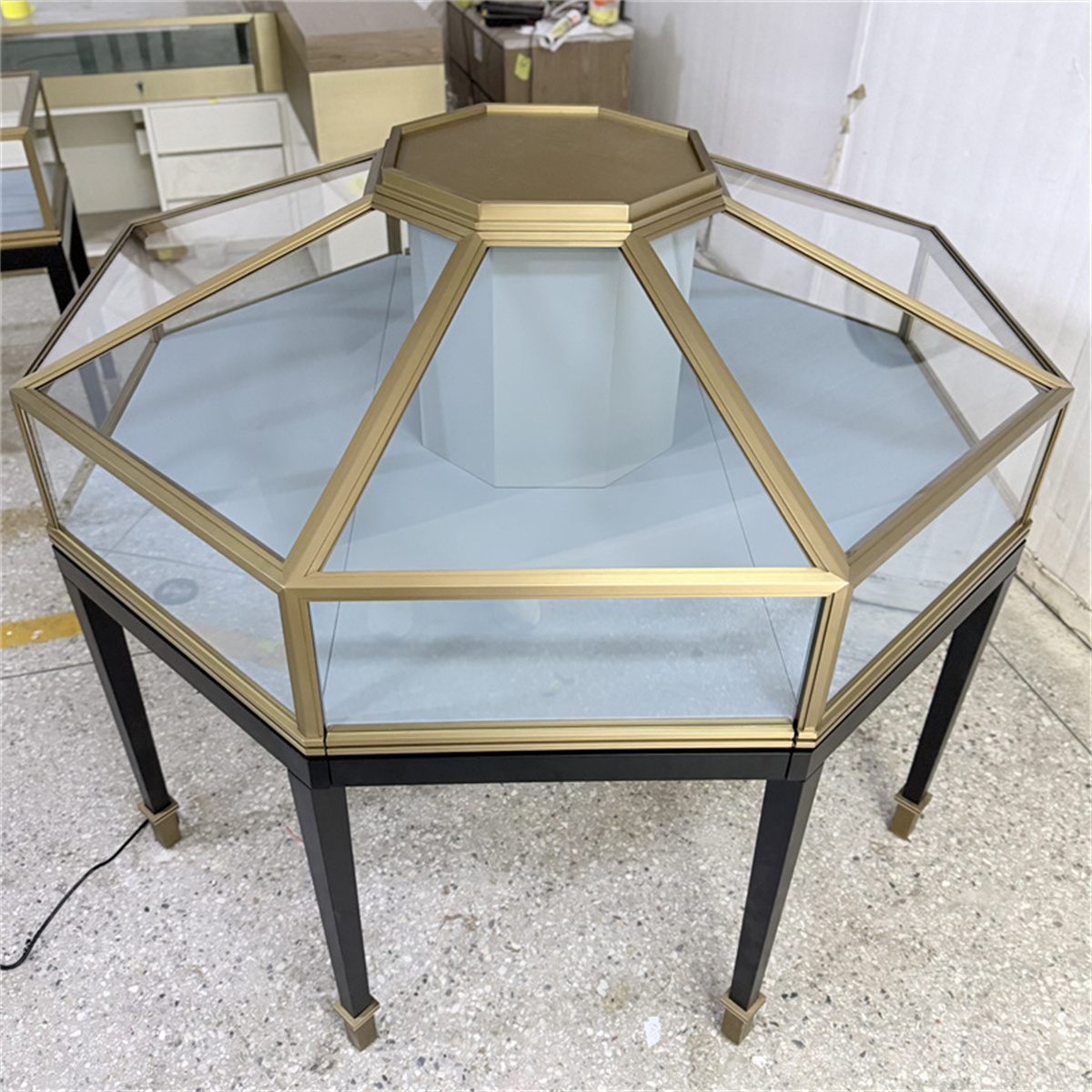 Custom Octagonal Jewelry Showcases – Gold Metal &amp; Glass Island Display Cabinet 